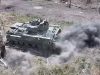 П’ятеро окупантів намагаються сховатися під БМП “Bradley” від атаки наших бійців. ВIДЕО П’ятеро-окупантів-намагаються-сховатися-під-БМП-“bradley”-від-атаки-наших-бійців.-ВiДЕО
