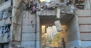 Удар ФАБами по Харкову: 3 особи загинули, 28 поранені (оновлено). ВIДЕО Удар-ФАБами-по-Харкову:-3-особи-загинули,-28-поранені-(оновлено).-ВiДЕО