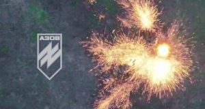 Окупант покидає пораненого російського солдата, якого уразили бійці “Азову”. ВIДЕО Окупант-покидає-пораненого-російського-солдата,-якого-уразили-бійці-“Азову”.-ВiДЕО