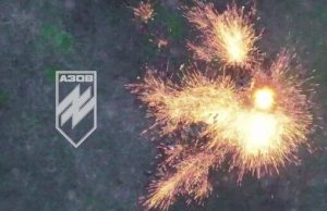 Окупант покидає пораненого російського солдата, якого уразили бійці “Азову”. ВIДЕО Окупант-покидає-пораненого-російського-солдата,-якого-уразили-бійці-“Азову”.-ВiДЕО