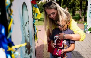 Родині полеглого Героя вручили посмертну нагороду Родині-полеглого-Героя-вручили-посмертну-нагороду