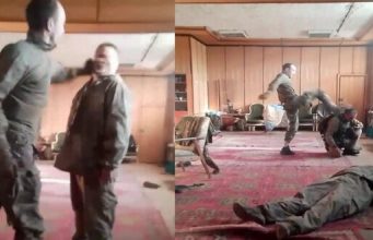 Російський командир лупцює своїх підлеглих: “У#бки! Вставай! Х#ли ты вывалилось! Х#й бычий ты!”. ВIДЕО Російський-командир-лупцює-своїх-підлеглих:-“У#бки!-Вставай!-Х#ли-ты-вывалилось!-Х#й-бычий-ты!”.-ВiДЕО