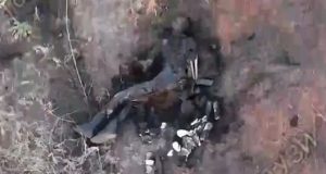Тіла окупантів валяються вздовж дороги із розбитою російською технікою. ВIДЕО 18+ Тіла-окупантів-валяються-вздовж-дороги-із-розбитою-російською-технікою.-ВiДЕО-18+
