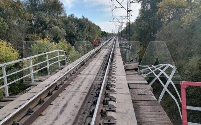 На залізничному мосту в Самарській області РФ стався вибух, – росЗМІ. ВІДЕО+ФОТОрепортаж На-залізничному-мосту-в-Самарській-області-РФ-стався-вибух,-–-росЗМІ.-ВІДЕО+ФОТОрепортаж