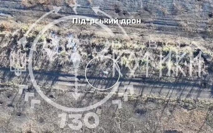 Українські захисники вперше знищили російський безпілотник влучним скидом боєприпасу. ВIДЕО Українські-захисники-вперше-знищили-російський-безпілотник-влучним-скидом-боєприпасу.-ВiДЕО