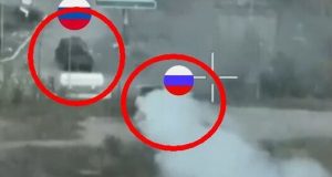 Дві російські бронемашини таранять одна одну на полі бою. ВIДЕО Дві-російські-бронемашини-таранять-одна-одну-на-полі-бою.-ВiДЕО