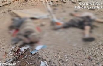 Рашисти вдарили по центру Херсону: 6 людей загинули, є поранені (оновлено). ВIДЕО 18+ Рашисти-вдарили-по-центру-Херсону:-6-людей-загинули,-є-поранені-(оновлено).-ВiДЕО-18+