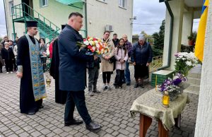 Вшанування пам’яті Захисника України: у Нововолинську відкрили пам’ятну дошку Миколі Харію Вшанування-пам’яті-Захисника-України:-у-Нововолинську-відкрили-пам’ятну-дошку-Миколі-Харію