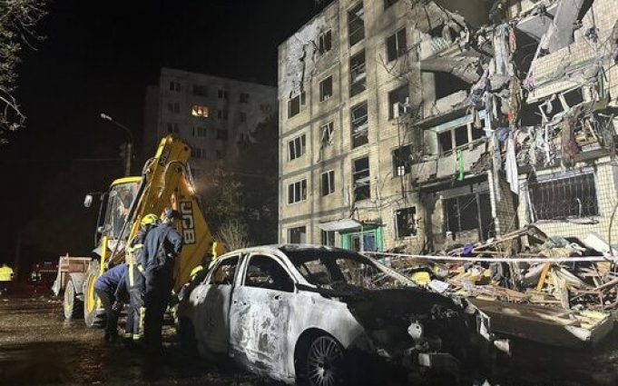 Наслідки удару КАБом по багатоповерхівці у Харкові. ВІДЕО+ФОТОрепортаж Наслідки-удару-КАБом-по-багатоповерхівці-у-Харкові.-ВІДЕО+ФОТОрепортаж