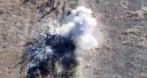 Бійці підрозділу BULAVA знищують позиції рашистів бомбером “Королева Шершнів”. ВIДЕО Бійці-підрозділу-bulava-знищують-позиції-рашистів-бомбером-“Королева-Шершнів”.-ВiДЕО
