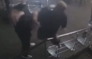 П’яний 28-річний чоловік побив співробітницю бару в Запоріжжі. ВIДЕО камер спостереження П’яний-28-річний-чоловік-побив-співробітницю-бару-в-Запоріжжі.-ВiДЕО-камер-спостереження