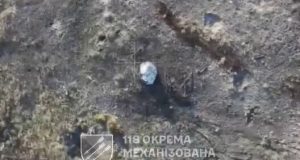 Український дрон знищує намет з російським “туристом”. ВIДЕО Український-дрон-знищує-намет-з-російським-“туристом”.-ВiДЕО