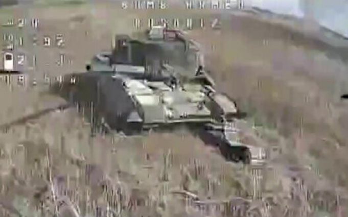 Бійці 46-ї ОАМБр знищили 2 танки, 2 БМП і 8 мотоциклів ворога на Курахівському напрямку.... Бійці-46-ї-ОАМБр-знищили-2-танки,-2-БМП-і-8-мотоциклів-ворога-на-Курахівському-напрямку.