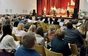 Нагородження і теплі вітання: у Нововолинську відзначили День працівників освіти Нагородження-і-теплі-вітання:-у-Нововолинську-відзначили-День-працівників-освіти