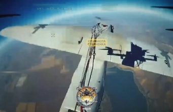 Дрони-камікадзе знищили чотири ворожих БПЛА: два “Supercam”, “Zala” та “Орлан”. ВIДЕО Дрони-камікадзе-знищили-чотири-ворожих-БПЛА:-два-“supercam”,-“zala”-та-“Орлан”.-ВiДЕО