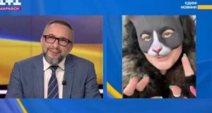В ефірі телемарафону “Єдині новини” ведучий взяв коментар у “квадроберки”. ВIДЕО В-ефірі-телемарафону-“Єдині-новини”-ведучий-взяв-коментар-у-“квадроберки”.-ВiДЕО