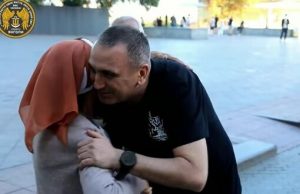 З окупованого Криму евакуювали родину офіцера ВМС України, яку переслідувала ФСБ. ВIДЕО З-окупованого-Криму-евакуювали-родину-офіцера-ВМС-України,-яку-переслідувала-ФСБ.-ВiДЕО