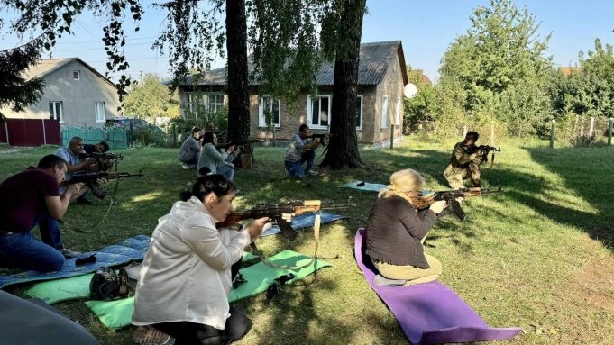 Долучайтеся до навчання з національного спротиву Долучайтеся-до-навчання-з-національного-спротиву