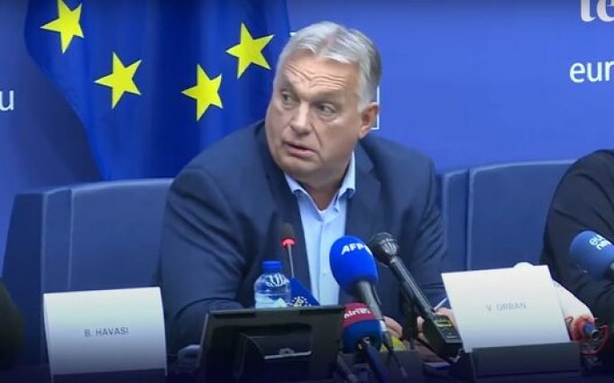 Угорський опозиціонер Гєкіцкі – Орбану: “За яку суму ви зрадили країну? Він продався Путіну і... Угорський-опозиціонер-Гєкіцкі-–-Орбану:-“За-яку-суму-ви-зрадили-країну?-Він-продався-Путіну-і.