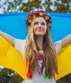 Більшість українців вірять, що Україна досягне успіху у війні за однієї умови