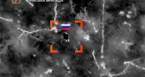 Оператори дронів 5-ї ОШБр нищать окупантів поблизу Іванівського на Донеччині. ВIДЕО Оператори-дронів-5-ї-ОШБр-нищать-окупантів-поблизу-Іванівського-на-Донеччині.-ВiДЕО