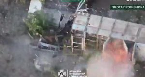 Прикордонники уразили МТЛБ, гармати та позиції окупантів на Краматорському напрямку. ВIДЕО Прикордонники-уразили-МТЛБ,-гармати-та-позиції-окупантів-на-Краматорському-напрямку.-ВiДЕО