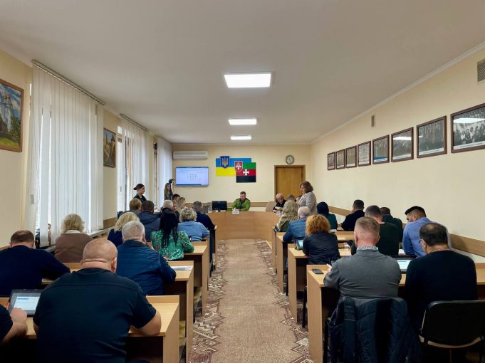 Депутати Нововолинської міської ради працювали на позачерговій сесії Депутати-Нововолинської-міської-ради-працювали-на-позачерговій-сесії