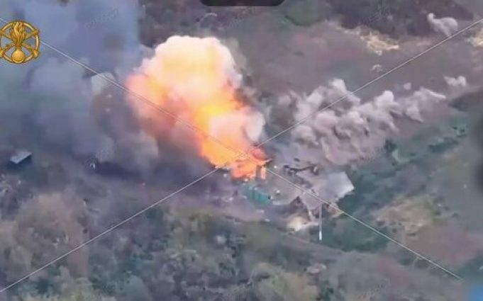 Бійці 41 ОМБр на Курщині знищили мінометні позиції ворога разом зі складом БК. ВIДЕО Бійці-41-ОМБр-на-Курщині-знищили-мінометні-позиції-ворога-разом-зі-складом-БК.-ВiДЕО