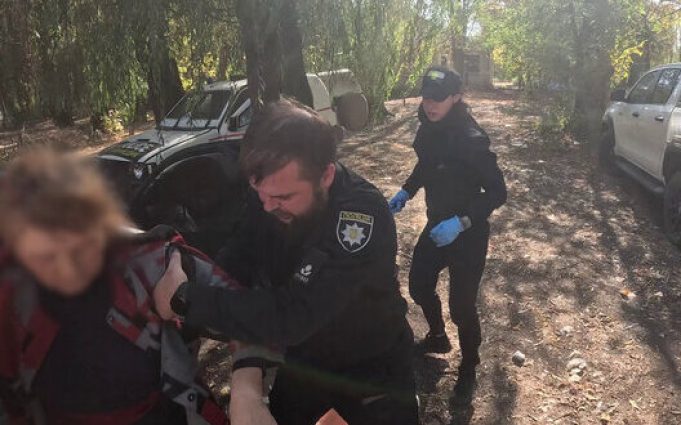Рашисти обстріляли Селидове на Донеччині: Поранено 3 особи. ВIДЕО Рашисти-обстріляли-Селидове-на-Донеччині:-Поранено-3-особи.-ВiДЕО