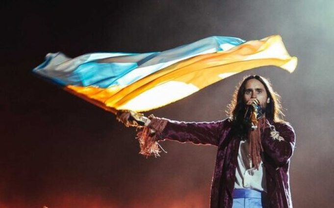 Фронтмен 30 Seconds To Mars Джаред Лето назвав війну “проблемою” та мріє про концерти в... Фронтмен-30-seconds-to-mars-Джаред-Лето-назвав-війну-“проблемою”-та-мріє-про-концерти-в.