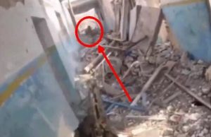 Ліквідація у ближньому бою заблукалого окупанта, який думав, що йде до своїх. ВIДЕО Ліквідація-у-ближньому-бою-заблукалого-окупанта,-який-думав,-що-йде-до-своїх.-ВiДЕО