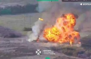 Прикордонники встановили близько 30 мін, на яких підірвалися дві БМП і танк противника. ВIДЕО Прикордонники-встановили-близько-30-мін,-на-яких-підірвалися-дві-БМП-і-танк-противника.-ВiДЕО