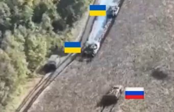 Два українські танки упритул рознесли на друзки ворожий БТР-82А на Курщині. ВIДЕО Два-українські-танки-упритул-рознесли-на-друзки-ворожий-БТР-82А-на-Курщині.-ВiДЕО