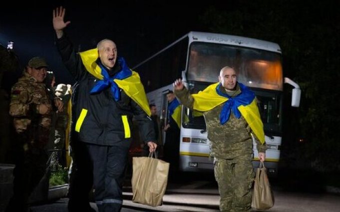 Україна провернула з російського полону 95 захисників. ВІДЕО+ФОТОрепортаж Україна-провернула-з-російського-полону-95-захисників.-ВІДЕО+ФОТОрепортаж