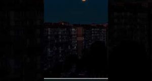 СУПЕРМІСЯЦЬ над Україною (ВІДЕО) СУПЕРМІСЯЦЬ над Україною (ВІДЕО)