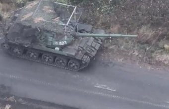 Сили оборони відбили ворожий штурм та знищили 2 танки і 4 БМП. ВIДЕО Сили-оборони-відбили-ворожий-штурм-та-знищили-2-танки-і-4-БМП.-ВiДЕО