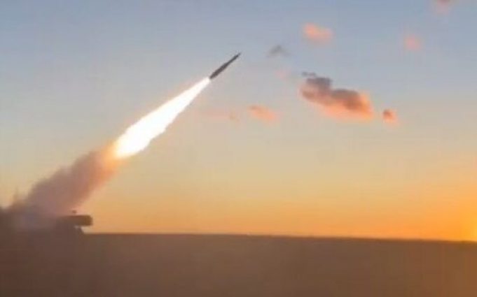 Український ЗРК “Бук” знищує російську повітряну ціль. ВIДЕО Український-ЗРК-“Бук”-знищує-російську-повітряну-ціль.-ВiДЕО