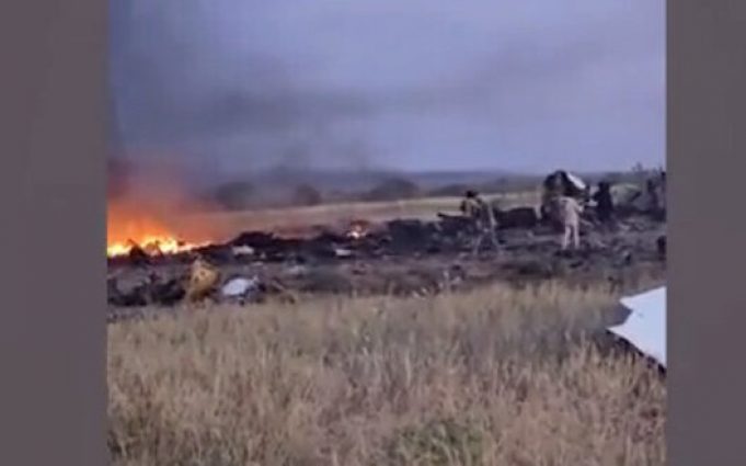 Вантажний літак з росіянами збили в небі над Суданом, – росЗМІ. ВIДЕО Вантажний-літак-з-росіянами-збили-в-небі-над-Суданом,-–-росЗМІ.-ВiДЕО