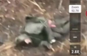 Поранений окупант підірвав себе гранатою на Донеччині. ВIДЕО Поранений-окупант-підірвав-себе-гранатою-на-Донеччині.-ВiДЕО