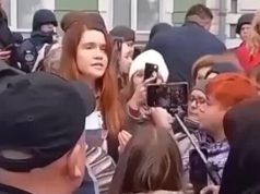 Натовп скандує депутатці Безуглій “Ганьба!”. ВIДЕО Натовп-скандує-депутатці-Безуглій-“Ганьба!”.-ВiДЕО