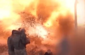 Знімальна група “Донбас Реалії” потрапила під обстріл на Донеччині. ВIДЕО Знімальна-група-“Донбас-Реалії”-потрапила-під-обстріл-на-Донеччині.-ВiДЕО