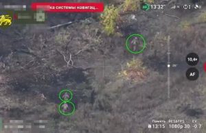 Бійці Інгулецької бригади одним снарядом ліквідували одразу двох окупантів. ВIДЕО Бійці-Інгулецької-бригади-одним-снарядом-ліквідували-одразу-двох-окупантів.-ВiДЕО