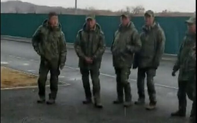 Військових із КНДР помітили на одній з баз у Приморському краї РФ: “Приехали с Северной... Військових-із-КНДР-помітили-на-одній-з-баз-у-Приморському-краї-РФ:-“Приехали-с-Северной.