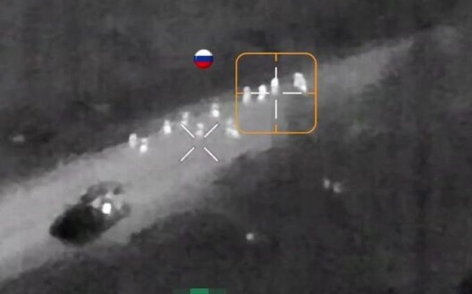 Морпіхи із 36-ї бригади атакують позиції росіян на Курщині: “Це не наші. Це – п#дари.... Морпіхи-із-36-ї-бригади-атакують-позиції-росіян-на-Курщині:-“Це-не-наші-Це-–-п#дари.