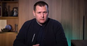 Правоохоронці блокують допомогу армії від міськради Дніпра. ВIДЕО Правоохоронці-блокують-допомогу-армії-від-міськради-Дніпра.-ВiДЕО