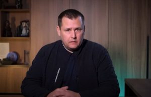 Правоохоронці блокують допомогу армії від міськради Дніпра. ВIДЕО Правоохоронці-блокують-допомогу-армії-від-міськради-Дніпра.-ВiДЕО