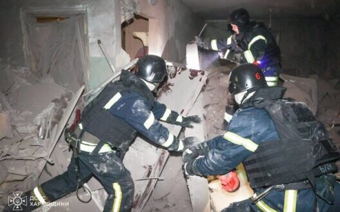 Ворог атакував Харків, семеро постраждалих, зокрема дитина. ВІДЕО+ФОТОрепортаж Ворог-атакував-Харків,-семеро-постраждалих,-зокрема-дитина.-ВІДЕО+ФОТОрепортаж