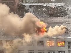 Українські оператори БпЛА відбили атаку окупантів дронами з термітною сумішшю. ВIДЕО Українські-оператори-БпЛА-відбили-атаку-окупантів-дронами-з-термітною-сумішшю.-ВiДЕО