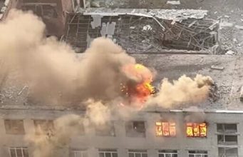 Українські оператори БпЛА відбили атаку окупантів дронами з термітною сумішшю. ВIДЕО Українські-оператори-БпЛА-відбили-атаку-окупантів-дронами-з-термітною-сумішшю.-ВiДЕО