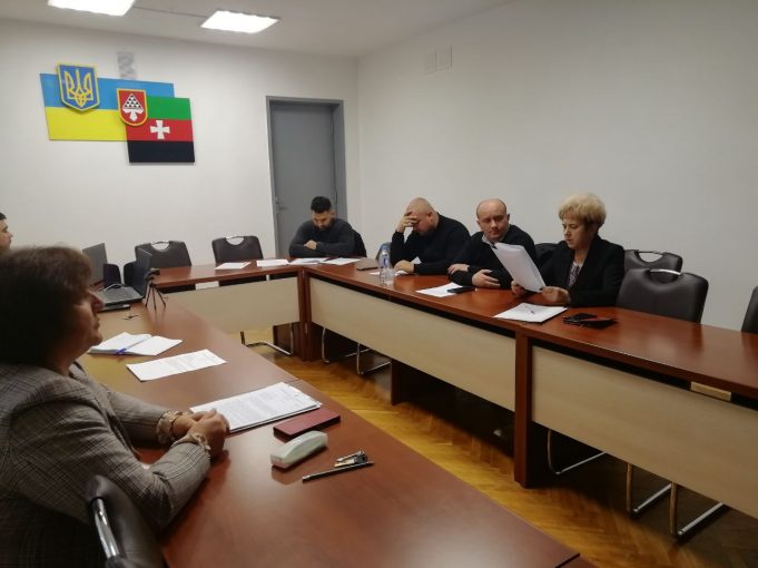 Підготовка до сесії Нововолинської міської ради: працювала постійна депутатська комісія Підготовка-до-сесії-Нововолинської-міської-ради:-працювала-постійна-депутатська-комісія